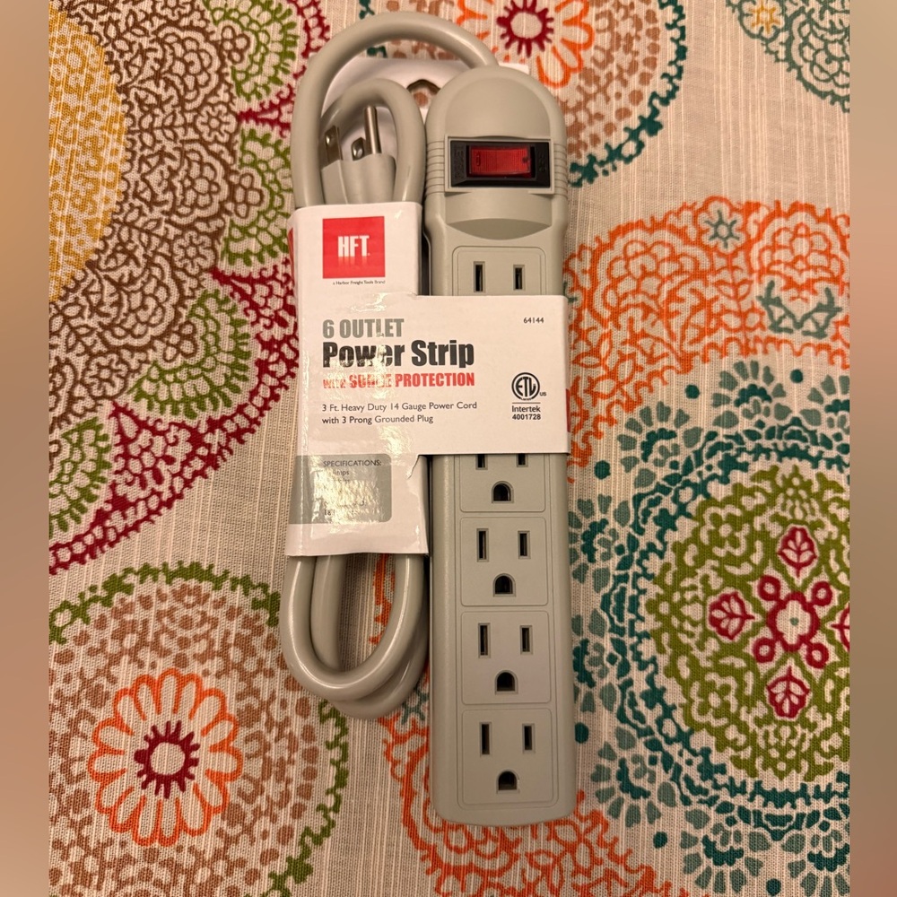 NWT HFT 6-Outlet Surge Power Strip in Light Gray